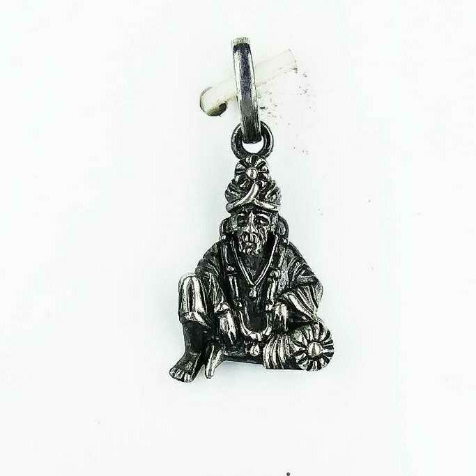 Light Weight Fancy 925 Silver Ladies Pendant Deigned With Sai Baba